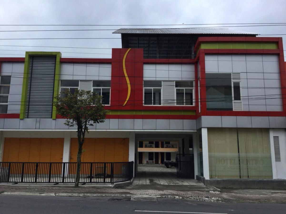 Sentro Hotel Wonosobo Extérieur photo